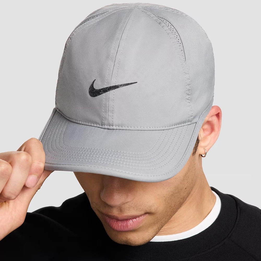 Nike Dri-FIT Club Unstructured Featherlight Hat